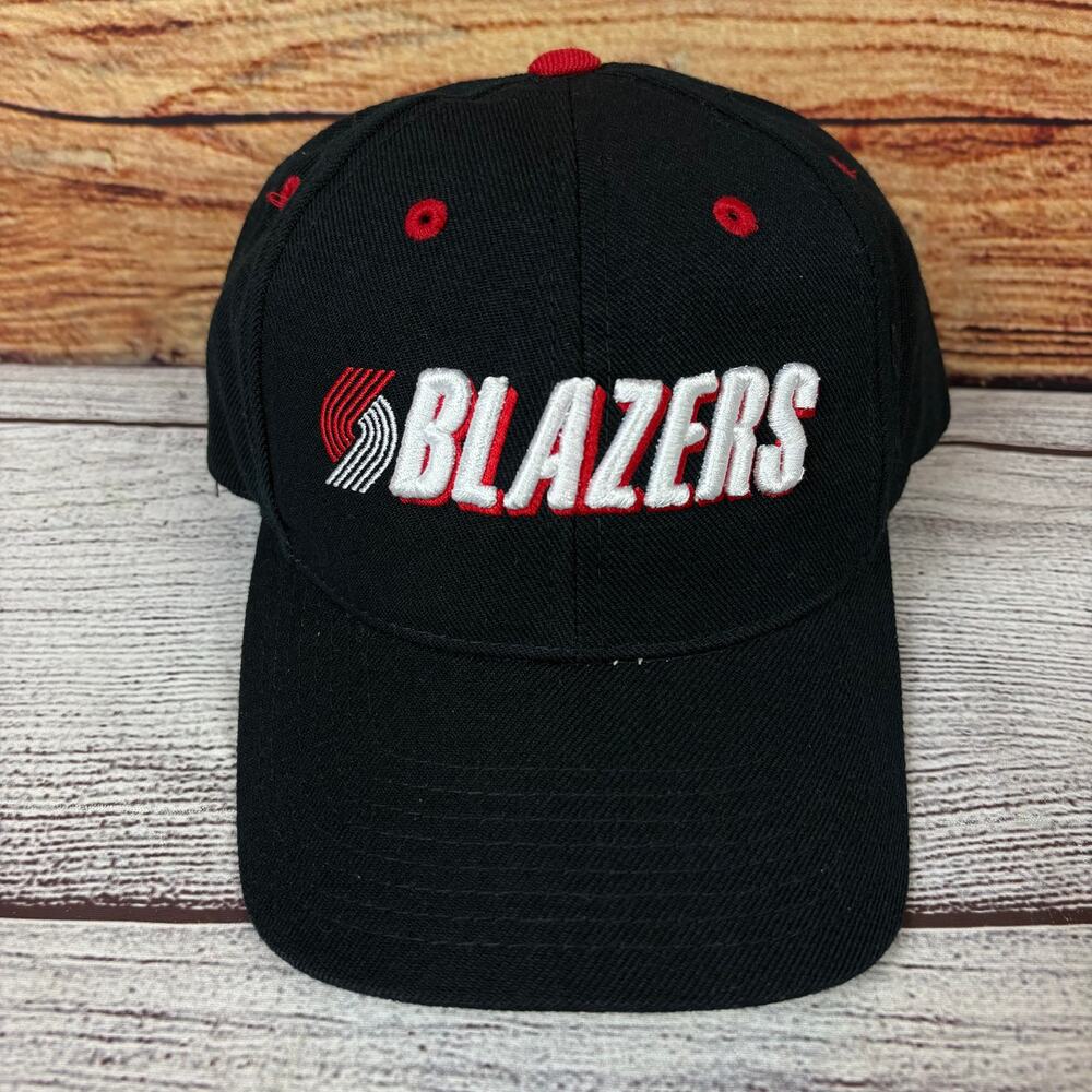Vintage 1990s Puma Portland Trailblazers Wool Snapback Hat